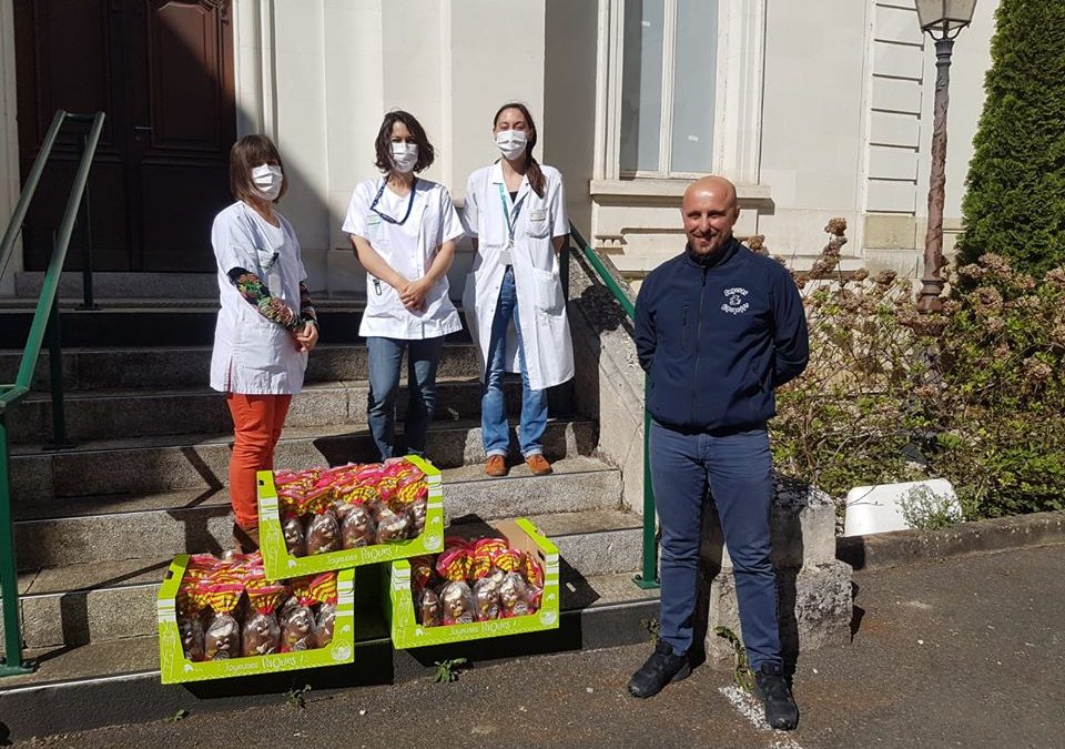 Don de chocolats de Pâques pour les enfants hospitalisés au CHU de Clocheville